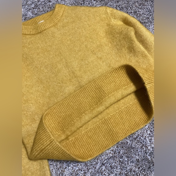 H&M Sweater Women Wool Blend Size S Cropped Long Sleeves Fall Yellow - Picture 5 of 8